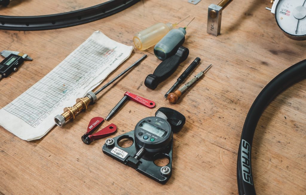 Bicycle wheel tools shop